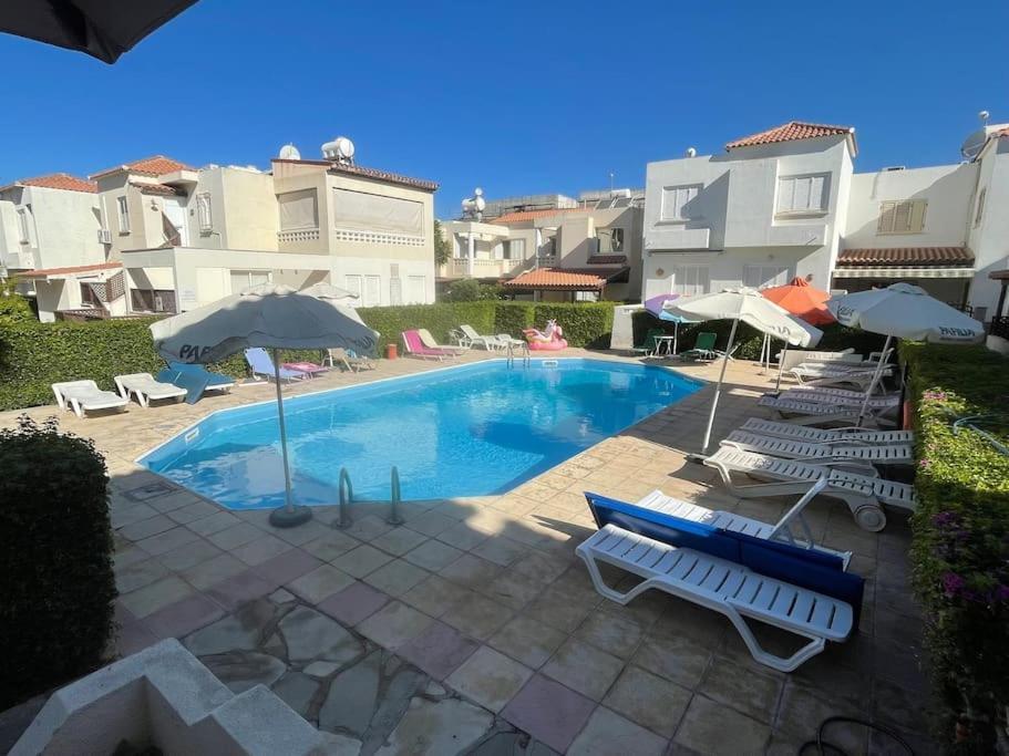 Nerina Apartment Пафос Екстериор снимка