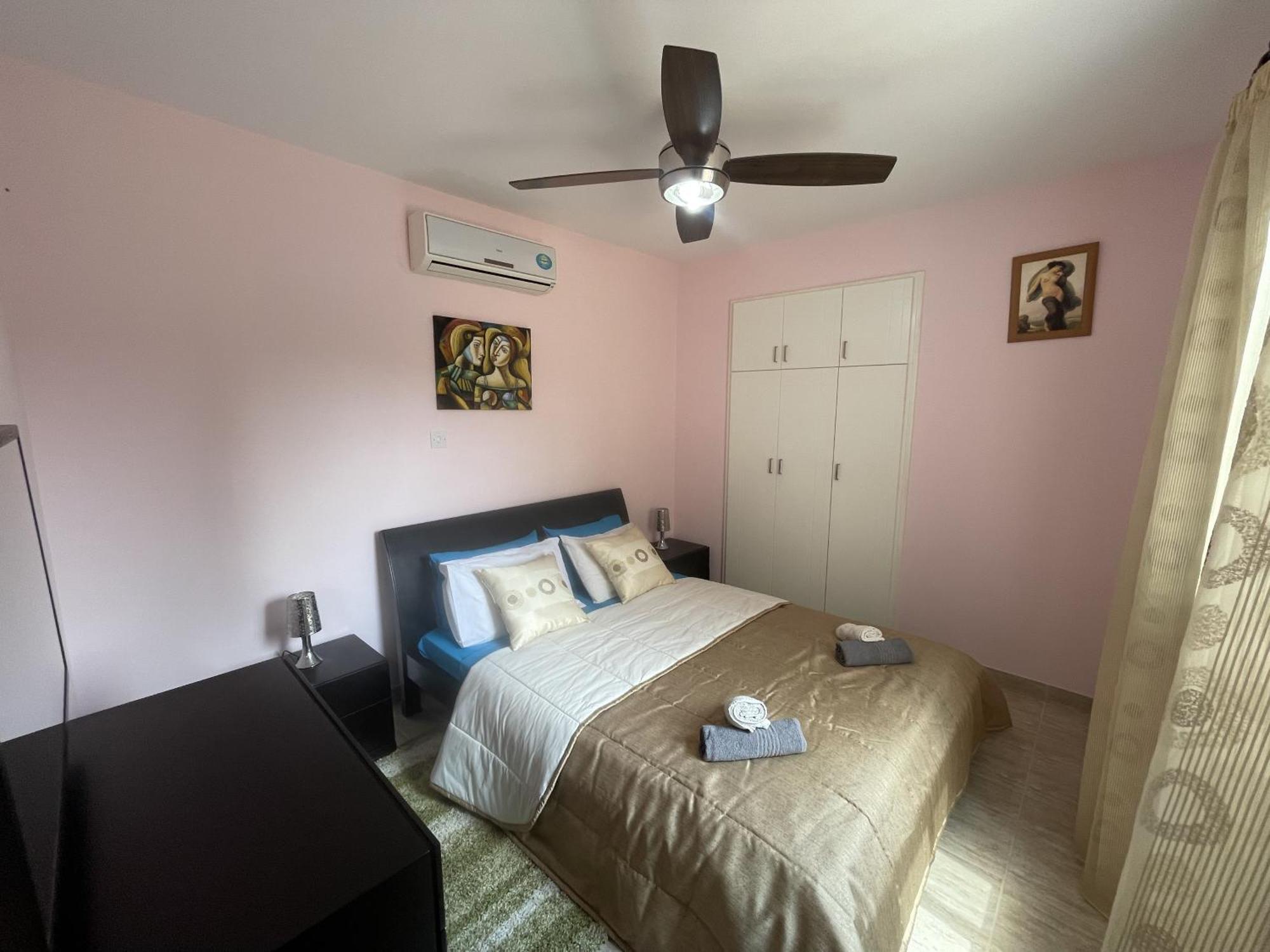 Nerina Apartment Пафос Екстериор снимка