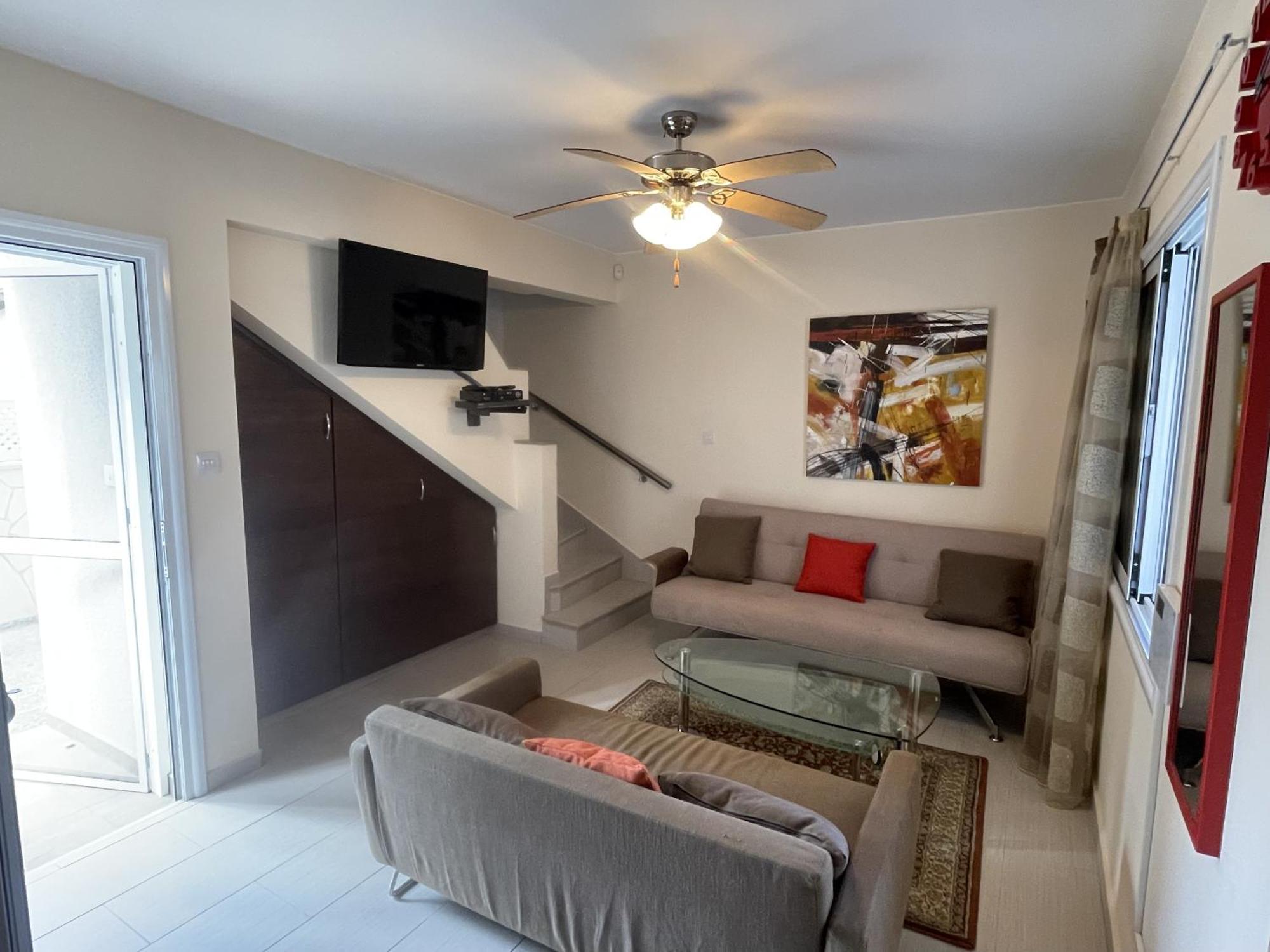 Nerina Apartment Пафос Екстериор снимка